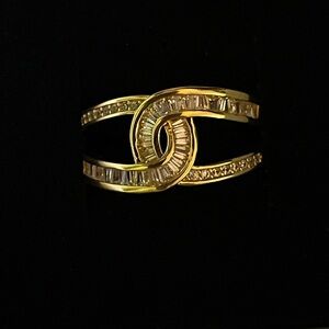 Gorgeous adjustable gold ring with sparkly baguette and round cut zircon stones